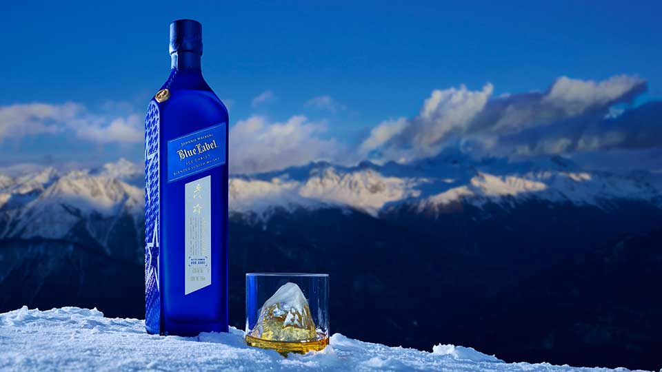 Johnnie Walker Blue Label Ice Chalet