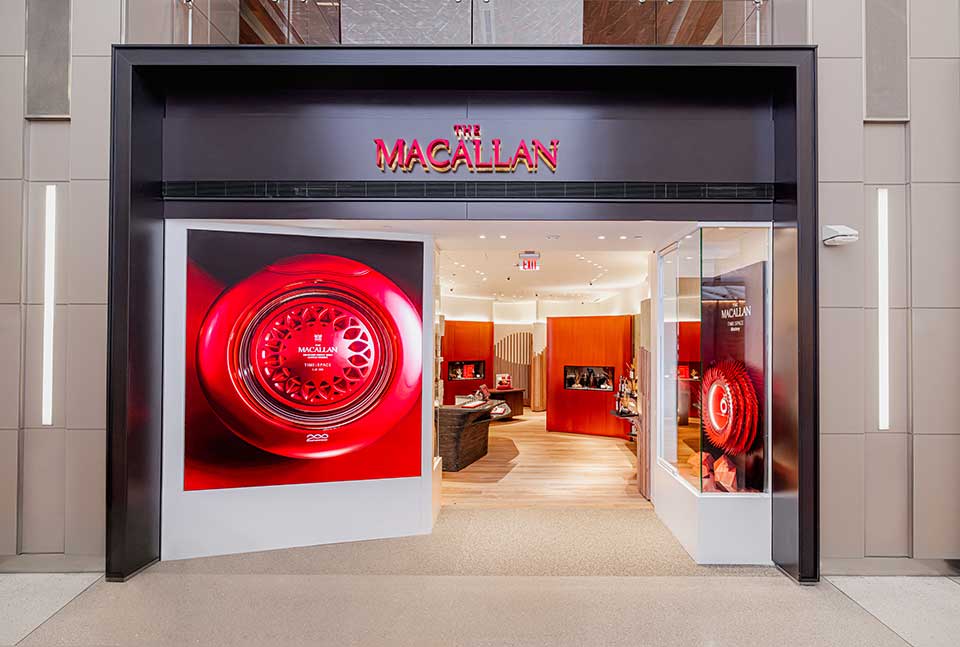 The Macallan Boutique at LAX (Photo Credit: Lexus Gallegos)